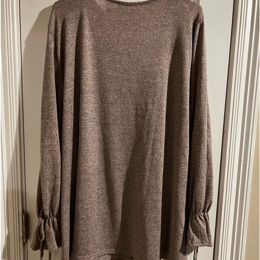 Sweater - Picture 2 of 4